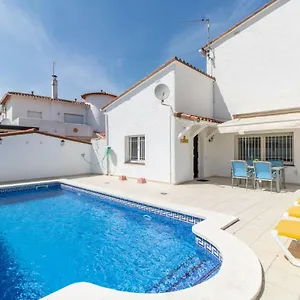 Villa Goldhome - Montseny 11 - Private Heated Pool, Empuriabrava